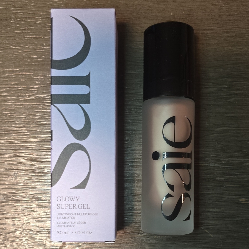 Saie "Roseglow" Glowy Super Gel